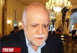 آسيبهاي کاهش قيمت نفت را با برداشت از صندوق توسعه ملي جبران ميکنيم